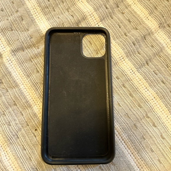 Quadlock iPhone 11 Pro Max Case - Picture 2 of 2